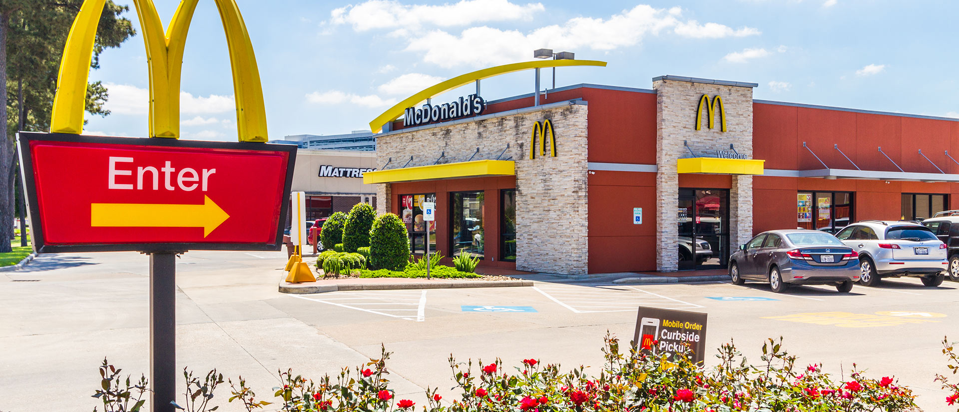 Lakewood Forest Shopping Center - Banner 1