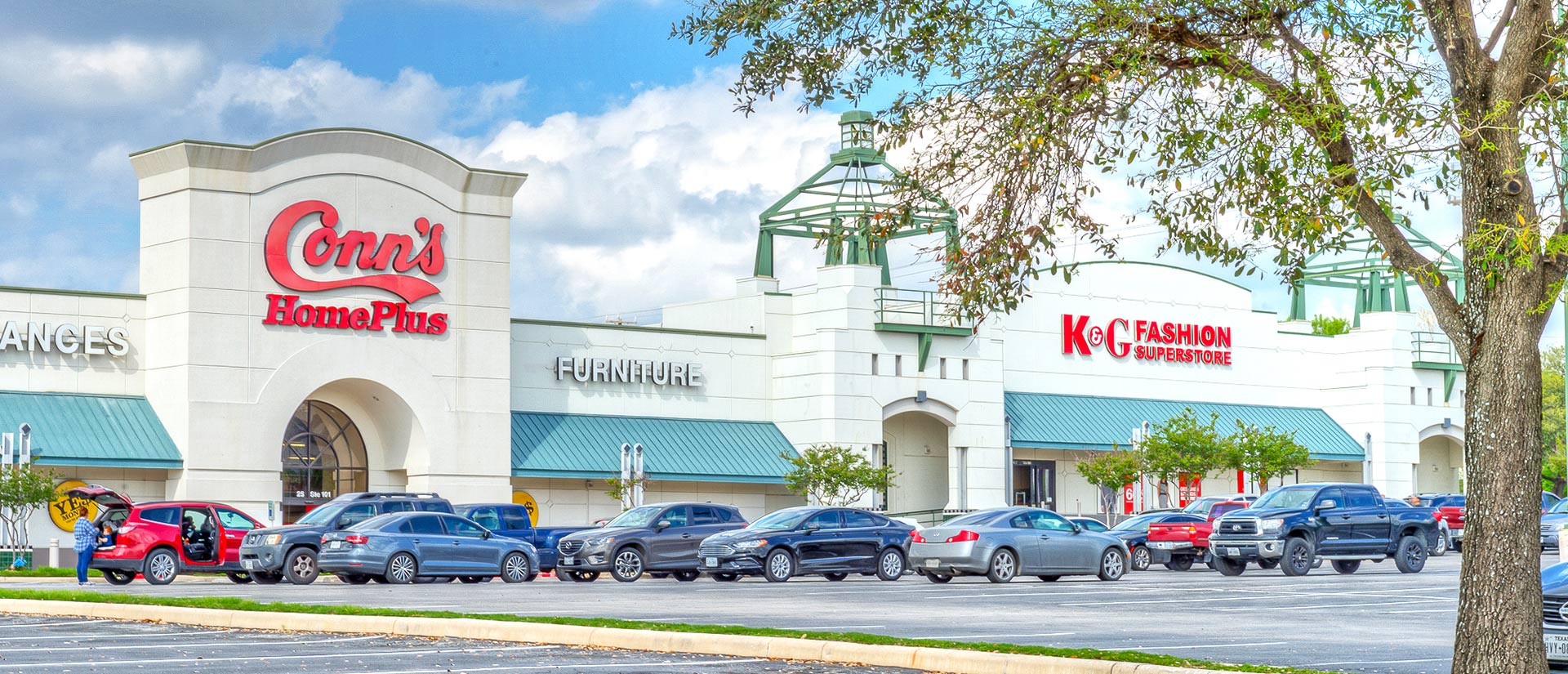 Pavilions North Shopping Center in San Antonio, TX | Lease a Retail Space |  ACF Property Management