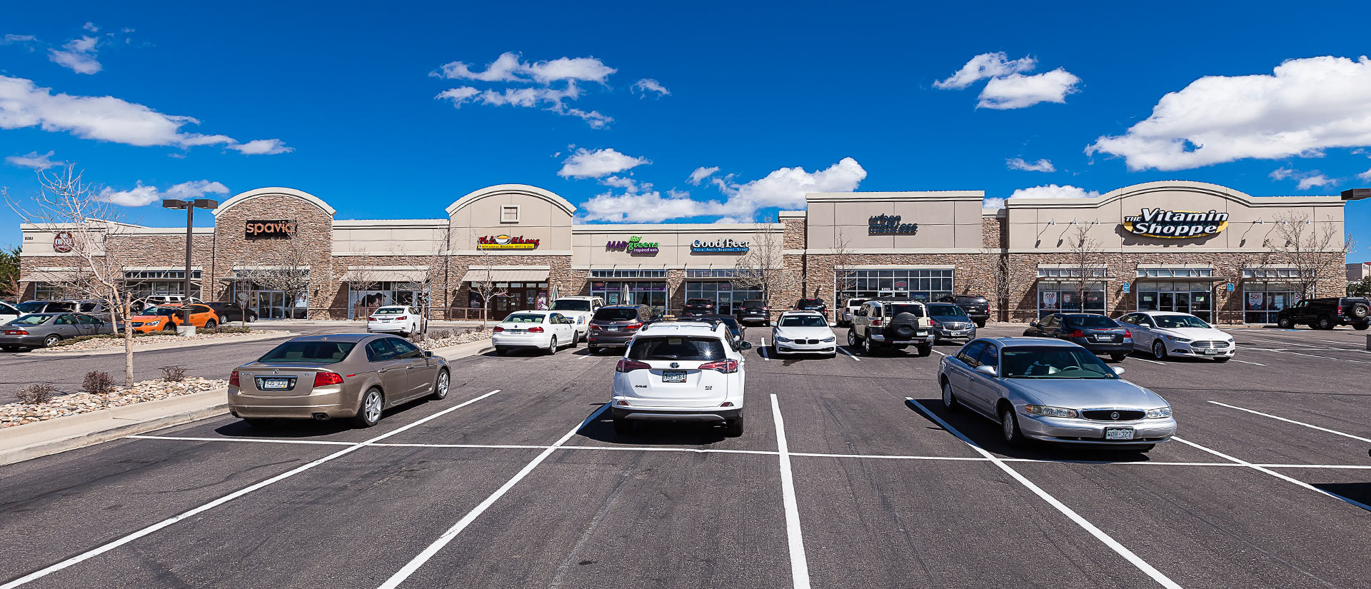 Yosemite Park Shopping Center - Banner 2